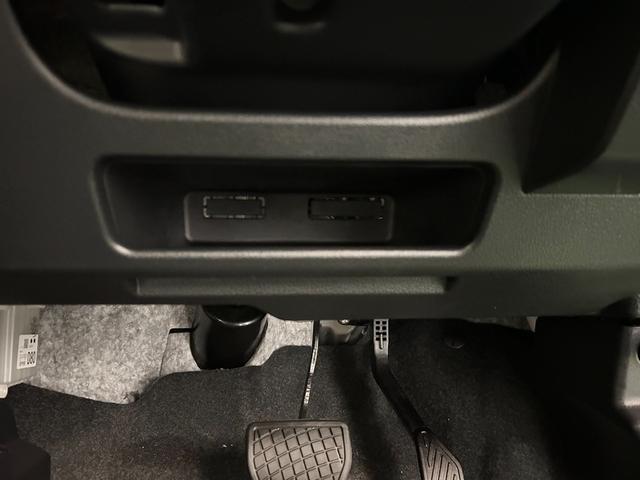 ムーヴキャンバスストライプスＧ電動パーキング　プッシュボタンスタ−ト　両側電動スライドドア　コ−ナ−センサ−　衝突被害軽減ブレーキ　アイドリングストップ機能　シ−トヒ−タ−　パノラマモニタ−対応　ＬＥＤヘッドライト（奈良県）の中古車