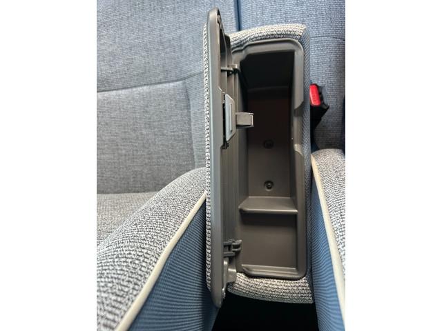 ムーヴキャンバスストライプスＧ電動パーキング　プッシュボタンスタ−ト　両側電動スライドドア　コ−ナ−センサ−　衝突被害軽減ブレーキ　アイドリングストップ機能　シ−トヒ−タ−　パノラマモニタ−対応　ＬＥＤヘッドライト（奈良県）の中古車