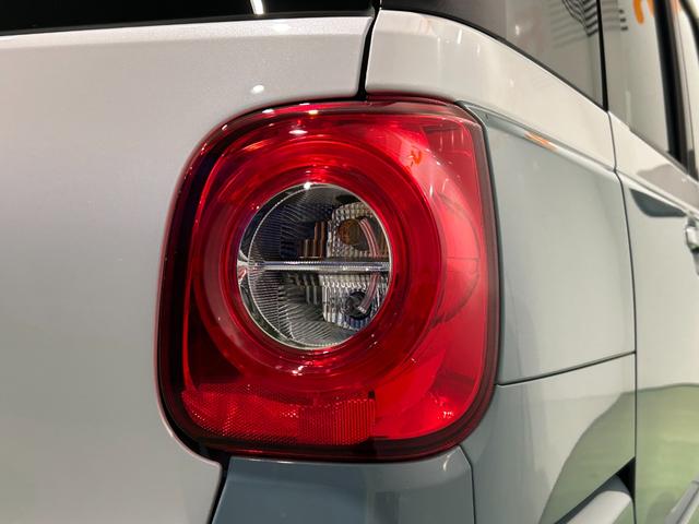 ムーヴキャンバスストライプスＧ電動パーキング　プッシュボタンスタ−ト　両側電動スライドドア　コ−ナ−センサ−　衝突被害軽減ブレーキ　アイドリングストップ機能　シ−トヒ−タ−　パノラマモニタ−対応　ＬＥＤヘッドライト（奈良県）の中古車