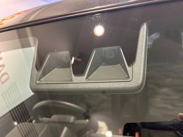 タフトＧターボ　ダーククロムベンチャーバックカメラ対応　シ−トヒ−タ−　プッシュボタンスタ−ト　衝突被害軽減ブレーキ　コ−ナ−センサ−　アイドリングストップ機能　電動パーキング　全車速追従機能付ＡＣＣ　ＬＥＤヘッドライト（奈良県）の中古車