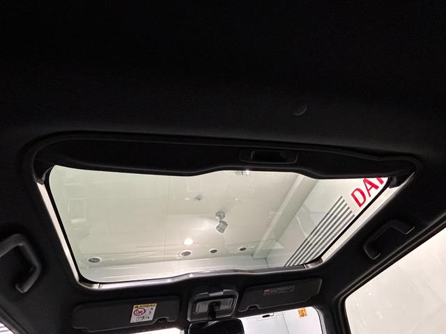 タフトＧターボ　ダーククロムベンチャーバックカメラ対応　シ−トヒ−タ−　プッシュボタンスタ−ト　衝突被害軽減ブレーキ　コ−ナ−センサ−　アイドリングストップ機能　電動パーキング　全車速追従機能付ＡＣＣ　ＬＥＤヘッドライト（奈良県）の中古車