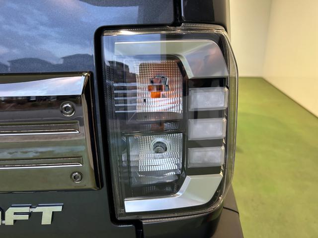 タフトＧターボ　ダーククロムベンチャーバックカメラ対応　シ−トヒ−タ−　プッシュボタンスタ−ト　衝突被害軽減ブレーキ　コ−ナ−センサ−　アイドリングストップ機能　電動パーキング　全車速追従機能付ＡＣＣ　ＬＥＤヘッドライト（奈良県）の中古車