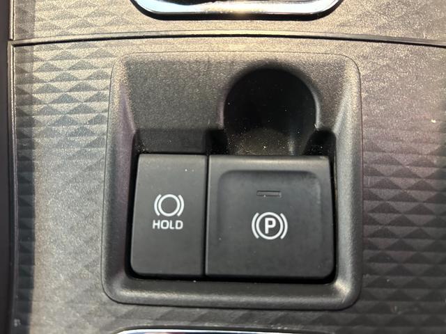 ロッキープレミアムＧパノラマモニタ−対応　プッシュボタンスタ−ト　衝突被害軽減ブレーキ　コ−ナ−センサ−　アイドリングストップ機能　電動パーキング　フロントシ−トヒ−タ−（奈良県）の中古車