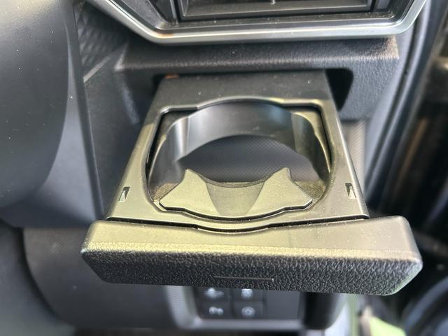 ロッキープレミアムＧパノラマモニタ−対応　プッシュボタンスタ−ト　衝突被害軽減ブレーキ　コ−ナ−センサ−　アイドリングストップ機能　電動パーキング　フロントシ−トヒ−タ−（奈良県）の中古車