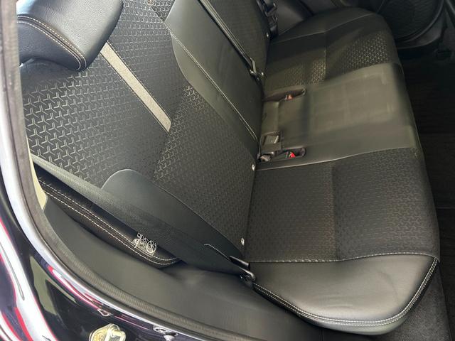 ロッキープレミアムＧパノラマモニタ−対応　プッシュボタンスタ−ト　衝突被害軽減ブレーキ　コ−ナ−センサ−　アイドリングストップ機能　電動パーキング　フロントシ−トヒ−タ−（奈良県）の中古車