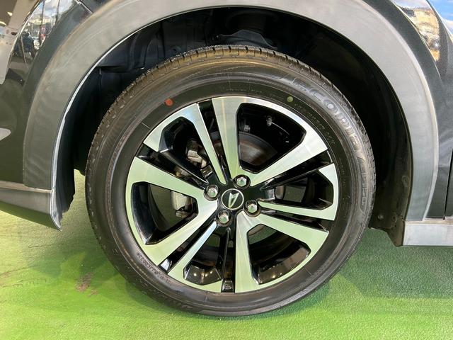 ロッキープレミアムＧパノラマモニタ−対応　プッシュボタンスタ−ト　衝突被害軽減ブレーキ　コ−ナ−センサ−　アイドリングストップ機能　電動パーキング　フロントシ−トヒ−タ−（奈良県）の中古車