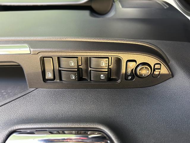 タントカスタムＸディスプレイオーディオ　電動パーキング　両側電動スライドドア　プッシュボタンスタ−ト　衝突被害軽減ブレーキ　コ−ナ−センサ−　アイドリングストップ機能　シ−トヒ−タ−　バックカメラ　ＬＥＤヘッドライト（奈良県）の中古車