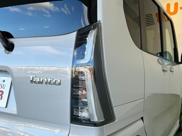 タントカスタムＸディスプレイオーディオ　電動パーキング　両側電動スライドドア　プッシュボタンスタ−ト　衝突被害軽減ブレーキ　コ−ナ−センサ−　アイドリングストップ機能　シ−トヒ−タ−　バックカメラ　ＬＥＤヘッドライト（奈良県）の中古車