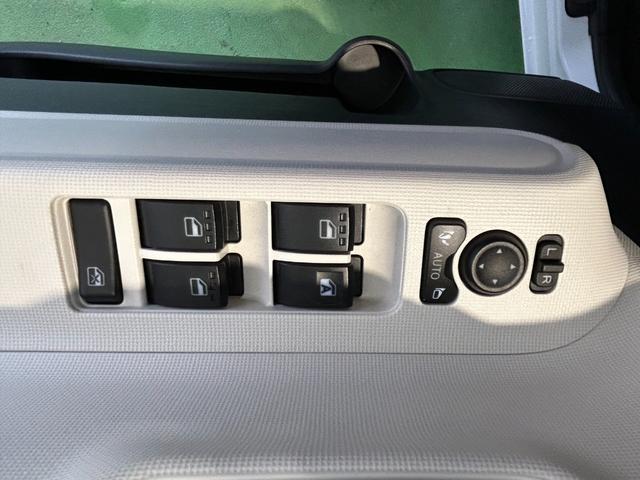 ムーヴキャンバスストライプスＧナビ　ドラレコ　ＥＴＣ　プッシュボタンスタ−ト　両側電動スライドドア　コ−ナ−センサ−　衝突被害軽減ブレーキ　アイドリングストップ機能　電動パーキング　シ−トヒ−タ−　バックカメラ（奈良県）の中古車