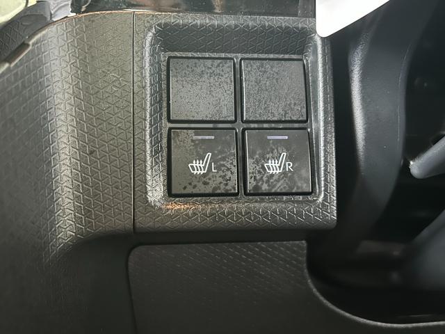 タントカスタムＸバックカメラ対応　両側電動スライドドア　衝突被害軽減ブレーキ　コ−ナ−センサ−　アイドリングストップ機能　シ−トヒ−タ−　電動パーキング　ＬＥＤヘッドライト　キーフリ−　アルミホイール（奈良県）の中古車