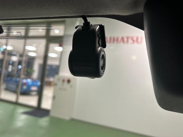 ムーヴキャンバスストライプスＧナビ　ドラレコ　電動パーキング　プッシュボタンスタ−ト　両側電動スライドドア　衝突被害軽減ブレーキ　コ−ナ−センサ−　アイドリングストップ機能　シ−トヒ−タ−　パノラマモニタ−　ＬＥＤヘッドライト（奈良県）の中古車