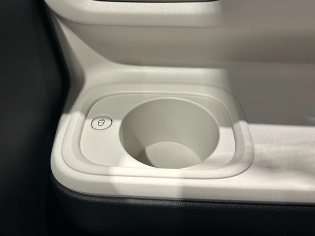 ムーヴキャンバスストライプスＧナビ　ドラレコ　電動パーキング　プッシュボタンスタ−ト　両側電動スライドドア　衝突被害軽減ブレーキ　コ−ナ−センサ−　アイドリングストップ機能　シ−トヒ−タ−　パノラマモニタ−　ＬＥＤヘッドライト（奈良県）の中古車