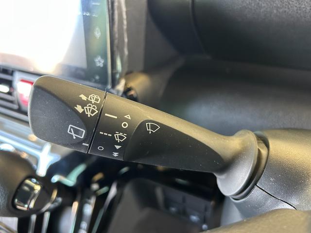 タントカスタムＸディスプレイオーディオ　電動パーキング　衝突被害軽減ブレーキ　コ−ナ−センサ−　アイドリングストップ機能　シ−トヒ−タ−　両側電動スライドドア　バックカメラ　プッシュボタンスタ−ト　ＬＥＤヘッドライト（奈良県）の中古車