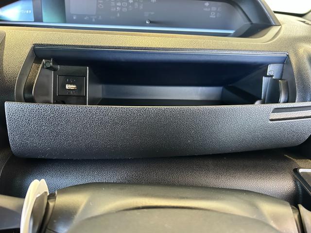 タントカスタムＸディスプレイオーディオ　電動パーキング　衝突被害軽減ブレーキ　コ−ナ−センサ−　アイドリングストップ機能　シ−トヒ−タ−　両側電動スライドドア　バックカメラ　プッシュボタンスタ−ト　ＬＥＤヘッドライト（奈良県）の中古車