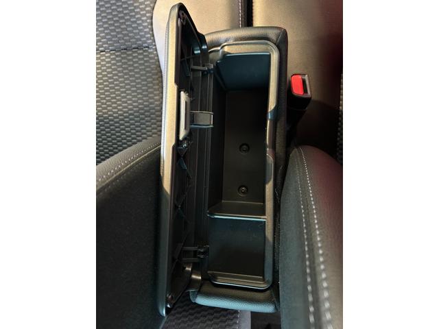 タントカスタムＸディスプレイオーディオ　電動パーキング　衝突被害軽減ブレーキ　コ−ナ−センサ−　アイドリングストップ機能　シ−トヒ−タ−　両側電動スライドドア　バックカメラ　プッシュボタンスタ−ト　ＬＥＤヘッドライト（奈良県）の中古車