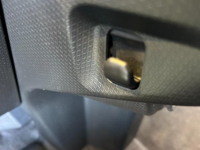 タントカスタムＸディスプレイオーディオ　電動パーキング　衝突被害軽減ブレーキ　コ−ナ−センサ−　アイドリングストップ機能　シ−トヒ−タ−　両側電動スライドドア　バックカメラ　プッシュボタンスタ−ト　ＬＥＤヘッドライト（奈良県）の中古車