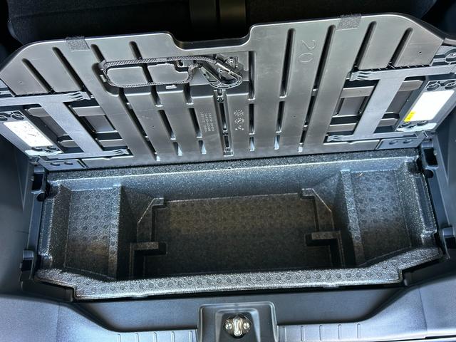 タントカスタムＸディスプレイオーディオ　電動パーキング　衝突被害軽減ブレーキ　コ−ナ−センサ−　アイドリングストップ機能　シ−トヒ−タ−　両側電動スライドドア　バックカメラ　プッシュボタンスタ−ト　ＬＥＤヘッドライト（奈良県）の中古車