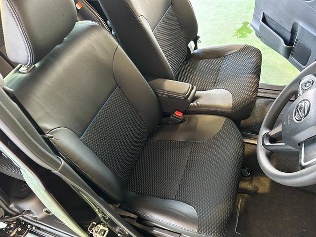 タントカスタムＸディスプレイオーディオ　電動パーキング　衝突被害軽減ブレーキ　コ−ナ−センサ−　アイドリングストップ機能　シ−トヒ−タ−　両側電動スライドドア　バックカメラ　プッシュボタンスタ−ト　ＬＥＤヘッドライト（奈良県）の中古車