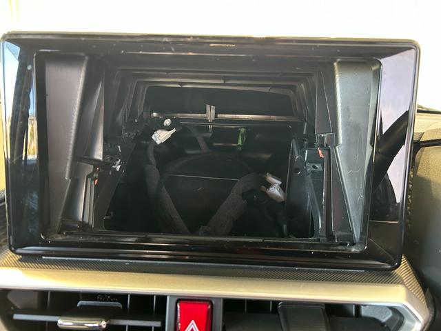 ロッキープレミアムＧパノラマモニタ−対応　プッシュボタンスタ−ト　衝突被害軽減ブレーキ　コ−ナ−センサ−　アイドリングストップ機能　シ−トヒ−タ−　電動パーキング　クル−ズコントロ−ル　ＬＥＤヘッドライト（奈良県）の中古車