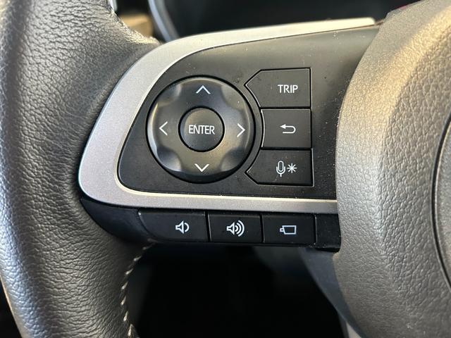 ロッキープレミアムＧパノラマモニタ−対応　プッシュボタンスタ−ト　衝突被害軽減ブレーキ　コ−ナ−センサ−　アイドリングストップ機能　シ−トヒ−タ−　電動パーキング　クル−ズコントロ−ル　ＬＥＤヘッドライト（奈良県）の中古車