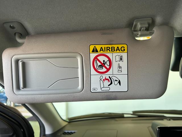 ロッキープレミアムＧパノラマモニタ−対応　プッシュボタンスタ−ト　衝突被害軽減ブレーキ　コ−ナ−センサ−　アイドリングストップ機能　シ−トヒ−タ−　電動パーキング　クル−ズコントロ−ル　ＬＥＤヘッドライト（奈良県）の中古車