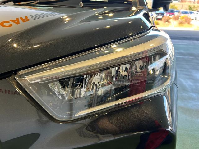 ロッキープレミアムＧパノラマモニタ−対応　プッシュボタンスタ−ト　衝突被害軽減ブレーキ　コ−ナ−センサ−　アイドリングストップ機能　シ−トヒ−タ−　電動パーキング　クル−ズコントロ−ル　ＬＥＤヘッドライト（奈良県）の中古車