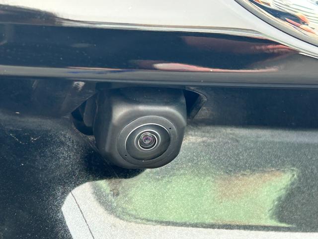 ロッキープレミアムＧパノラマモニタ−対応　プッシュボタンスタ−ト　衝突被害軽減ブレーキ　コ−ナ−センサ−　アイドリングストップ機能　シ−トヒ−タ−　電動パーキング　クル−ズコントロ−ル　ＬＥＤヘッドライト（奈良県）の中古車