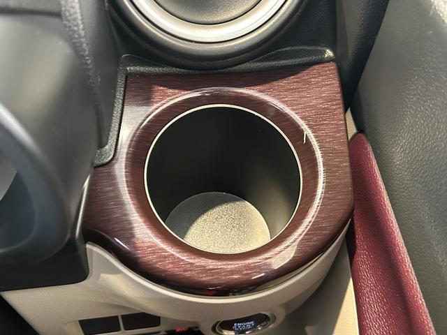 キャストスタイルＧ　ＶＳ　ＳＡIIIナビ　ドラレコ　衝突被害軽減ブレーキ　シ−トヒ−タ−　プッシュボタンスタ−ト　オ−トハイビ−ム　アイドリングストップ機能　パノラマモニタ−　ＬＥＤヘッドライト（奈良県）の中古車