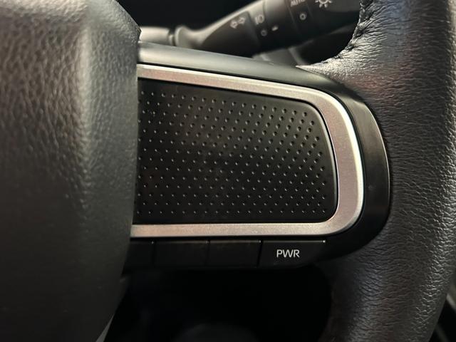 タントカスタムＲＳ４ＷＤ　タ−ボ　ナビ　ドラレコ　ＥＴＣ　電動パーキング　プッシュボタンスタ−ト　両側電動スライドドア　コ−ナ−センサ−　衝突被害軽減ブレーキ　アイドリングストップ機能　シ−トヒ−タ−　パノラマモニタ−（奈良県）の中古車