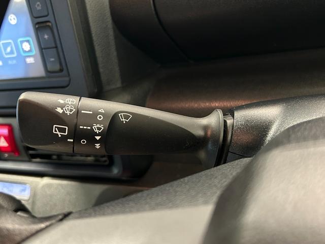 タントＸディスプレイオーディオ　衝突被害軽減ブレーキ　コ−ナ−センサ−　片側電動スライドドア　プッシュボタンスタ−ト　アイドリングストップ機能　シ−トヒ−タ−　バックカメラ　ＬＥＤヘッドライト（奈良県）の中古車