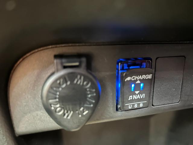 ムーヴキャンバスＧメイクアップＶＳ　ＳＡIIIナビ　ドラレコ　ＥＴＣ　プッシュボタンスタ−ト　両側電動スライドドア　片側シ−トヒ−タ−　テレビキャンセラー　アイドリングストップ機能　衝突被害軽減ブレーキ　パノラマモニタ−　ＬＥＤヘッドライト（奈良県）の中古車