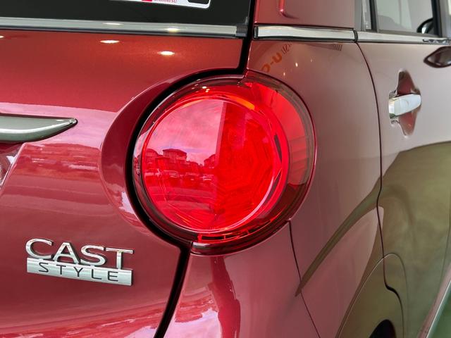 キャストスタイルＧ　ＶＳ　ＳＡIIIナビ　ドラレコ　ＥＴＣ　プッシュボタンスタ−ト　オ−トハイビ−ム　衝突被害軽減ブレーキ　アイドリングストップ機能　シ−トヒ−タ−　パノラマモニタ−　ＬＥＤヘッドライト（奈良県）の中古車