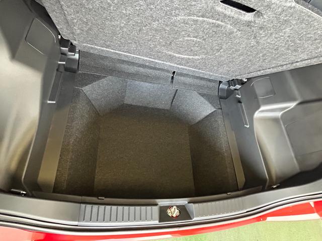 ロッキーＧナビ　ドラレコ　ＥＴＣ　全車速追従機能付ＡＣＣ　衝突被害軽減ブレーキ　コ−ナ−センサ−　プッシュボタンスタ−ト　シ−トヒ−タ−　アイドリングストップ機能　バックカメラ　ＬＥＤヘッドライト（奈良県）の中古車