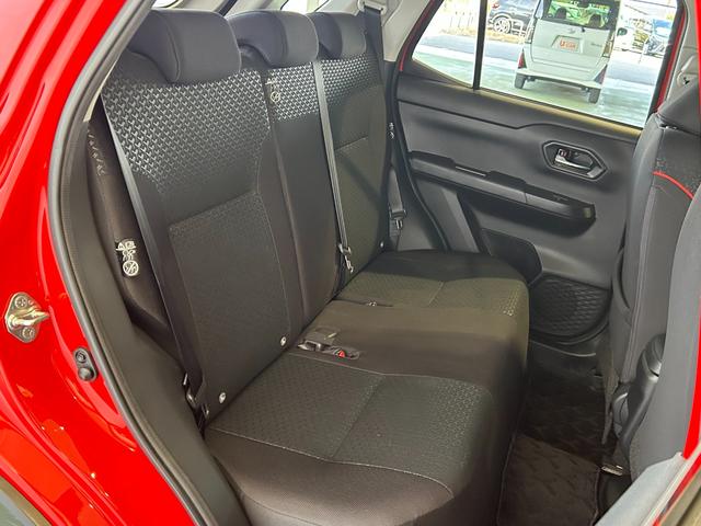 ロッキーＧナビ　ドラレコ　ＥＴＣ　全車速追従機能付ＡＣＣ　衝突被害軽減ブレーキ　コ−ナ−センサ−　プッシュボタンスタ−ト　シ−トヒ−タ−　アイドリングストップ機能　バックカメラ　ＬＥＤヘッドライト（奈良県）の中古車