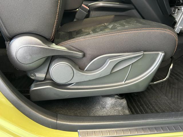 タフトＧナビ　ドラレコ　ＥＴＣ　衝突被害軽減ブレーキ　コ−ナ−センサ−　アイドリングストップ機能　フロントシ−トヒ−タ−　プッシュボタンスタ−ト　電動パーキング　バックカメラ（奈良県）の中古車