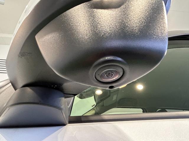 ロッキープレミアムＧパノラマモニタ−対応　衝突被害軽減ブレーキ　コ−ナ−センサ−　クル−ズコントロ−ル　フロントシ−トヒ−タ−　電動パーキング　アイドリングストップ機能（奈良県）の中古車