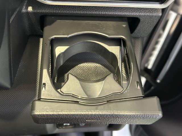 ロッキープレミアムＧパノラマモニタ−対応　衝突被害軽減ブレーキ　コ−ナ−センサ−　クル−ズコントロ−ル　フロントシ−トヒ−タ−　電動パーキング　アイドリングストップ機能（奈良県）の中古車