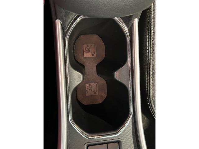 ロッキープレミアムＧパノラマモニタ−対応　衝突被害軽減ブレーキ　コ−ナ−センサ−　クル−ズコントロ−ル　フロントシ−トヒ−タ−　電動パーキング　アイドリングストップ機能（奈良県）の中古車