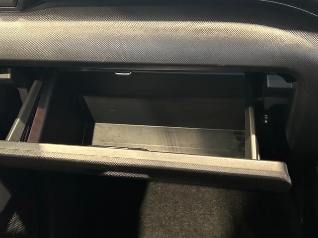 ロッキープレミアムＧパノラマモニタ−対応　衝突被害軽減ブレーキ　コ−ナ−センサ−　クル−ズコントロ−ル　フロントシ−トヒ−タ−　電動パーキング　アイドリングストップ機能（奈良県）の中古車