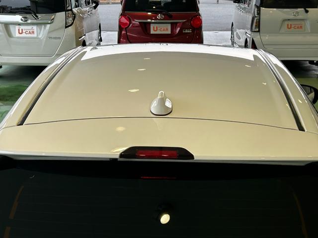 ロッキープレミアムＧパノラマモニタ−対応　衝突被害軽減ブレーキ　コ−ナ−センサ−　クル−ズコントロ−ル　フロントシ−トヒ−タ−　電動パーキング　アイドリングストップ機能（奈良県）の中古車