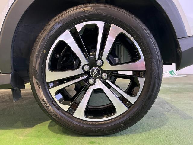 ロッキープレミアムＧパノラマモニタ−対応　衝突被害軽減ブレーキ　コ−ナ−センサ−　クル−ズコントロ−ル　フロントシ−トヒ−タ−　電動パーキング　アイドリングストップ機能（奈良県）の中古車