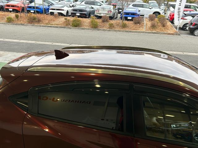 ヴェゼルハイブリッドＺナビゲーション　ドラレコ　ＥＴＣ　クル−ズコントロ−ル　プッシュボタンスタ−ト　電動パーキング　バックカメラ　ＬＥＤヘッドライト（奈良県）の中古車