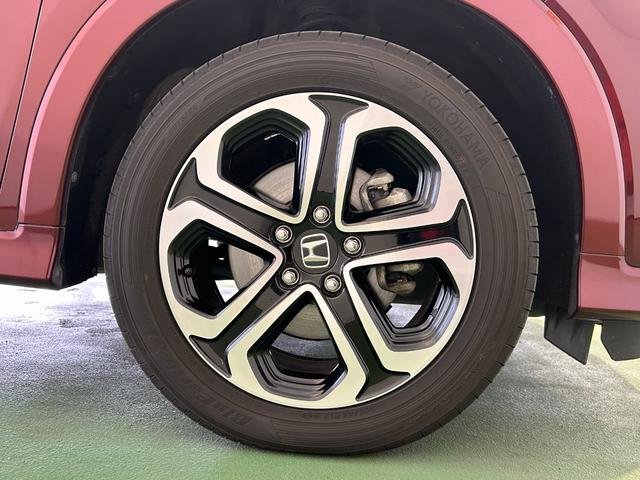 ヴェゼルハイブリッドＺナビゲーション　ドラレコ　ＥＴＣ　クル−ズコントロ−ル　プッシュボタンスタ−ト　電動パーキング　バックカメラ　ＬＥＤヘッドライト（奈良県）の中古車