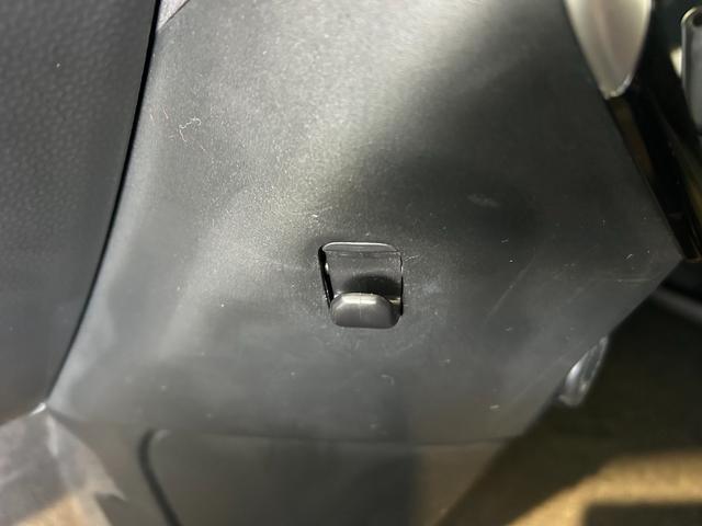 トールカスタムＧ　ターボバックカメラ対応　衝突被害軽減ブレーキ　コ−ナ−センサ−　全車速追従機能付ＡＣＣ　両側電動スライドドア　電動パーキング　プッシュボタンスタ−ト　ＬＥＤヘッドライト（奈良県）の中古車