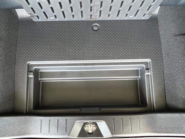 トールカスタムＧ　ターボバックカメラ対応　衝突被害軽減ブレーキ　コ−ナ−センサ−　全車速追従機能付ＡＣＣ　両側電動スライドドア　電動パーキング　プッシュボタンスタ−ト　ＬＥＤヘッドライト（奈良県）の中古車