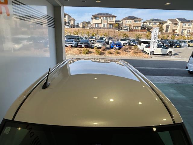 トールカスタムＧ　ターボバックカメラ対応　衝突被害軽減ブレーキ　コ−ナ−センサ−　全車速追従機能付ＡＣＣ　両側電動スライドドア　電動パーキング　プッシュボタンスタ−ト　ＬＥＤヘッドライト（奈良県）の中古車