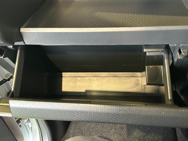 タントカスタムＲＳタ−ボ　ディスプレイオーディオ　ドラレコ　ＥＴＣ　衝突被害軽減ブレーキ　コ−ナ−センサ−　両側電動スライドドア　アイドリングストップ機能　シ−トヒ−タ−　電動パーキング　バックカメラ（奈良県）の中古車