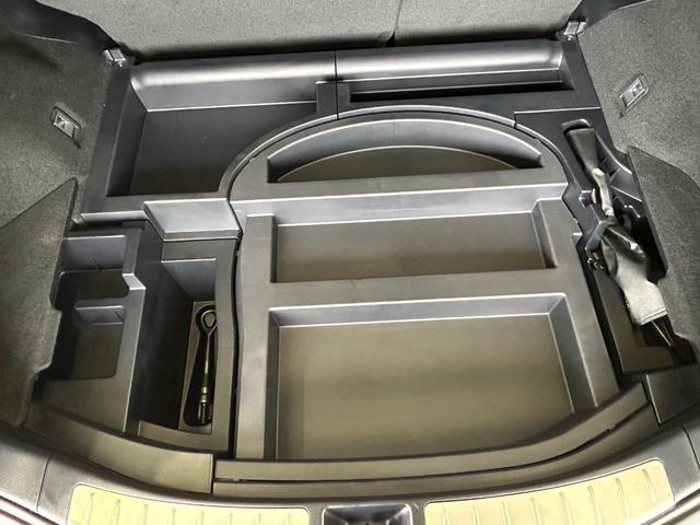 ハリアーエレガンス　ＧＲスポーツナビゲーション　ＥＴＣ　ドラレコ　クル−ズコントロ−ル　電動パーキング　衝突被害軽減ブレーキ　プッシュボタンスタ−ト　バックカメラ（奈良県）の中古車