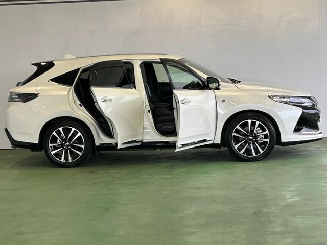 ハリアーエレガンス　ＧＲスポーツナビゲーション　ＥＴＣ　ドラレコ　クル−ズコントロ−ル　電動パーキング　衝突被害軽減ブレーキ　プッシュボタンスタ−ト　バックカメラ（奈良県）の中古車