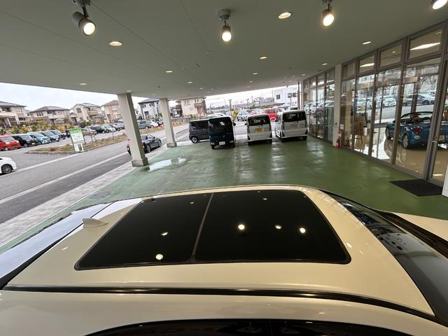 ハリアーエレガンス　ＧＲスポーツナビゲーション　ＥＴＣ　ドラレコ　クル−ズコントロ−ル　電動パーキング　衝突被害軽減ブレーキ　プッシュボタンスタ−ト　バックカメラ（奈良県）の中古車